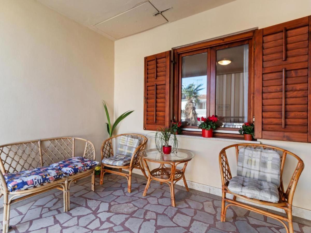 Olivia Apartment Porec Bagian luar foto