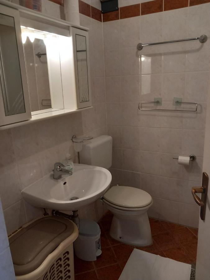 Olivia Apartment Porec Bagian luar foto