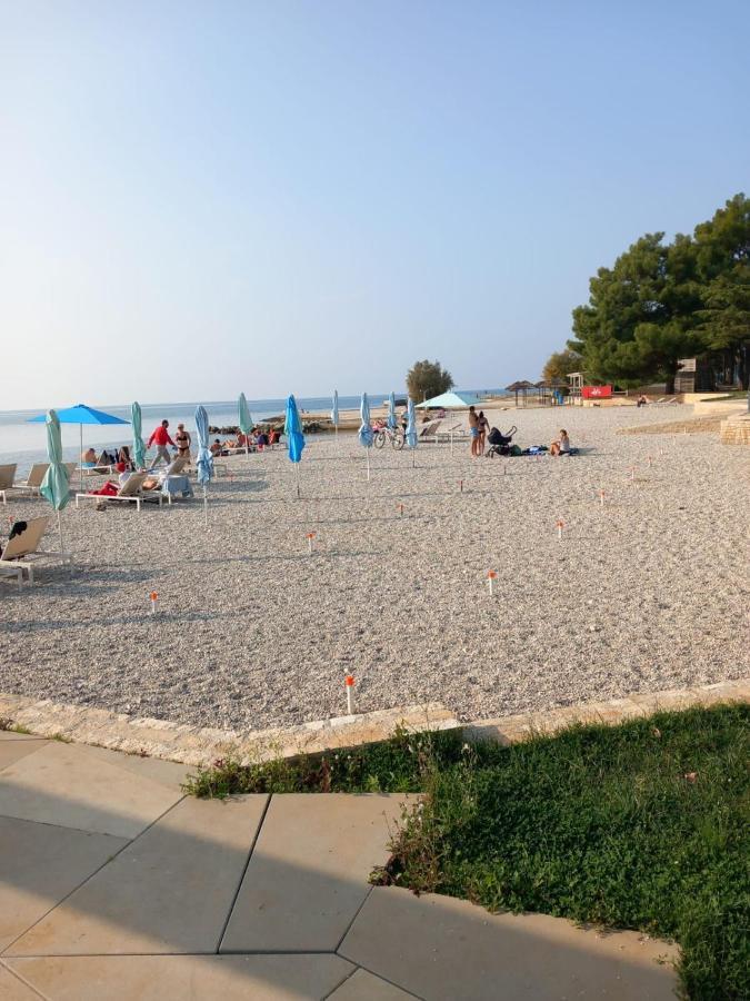 Olivia Apartment Porec Bagian luar foto